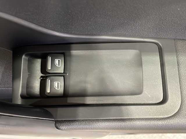 フォルクスワーゲン ザ・ビートル デューン 愛媛県 2018(平30)年 4.3万km 黒 純正ナビ/フルセグＴＶ/Bluetooth/ＣＤ／ＤＶＤ/ＦＭ／ＡＭ/バックカメラ/ＥＴＣ/ステアリングスイッチ/パドルシフト/ブラインドスポットモニター/ハーフレザーシート/純正１８インチアルミホイール/オートライト/スマートキー/プッシュスタート