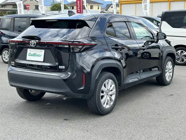 トヨタ ヤリスクロス ハイブリッド G 群馬県 2022(令4)年 6.9万km ブラックマイカ ワンオーナー/純正８インチDA/Bluetooth・USB/全方位カメラ/追従走行付きクルーズコントロール/ETC2.0/ブラインドスポットモニター/純正フロアマット/純正アルミホイール/LEDヘッドライト/オートマチックハイビーム/オートライト/横滑り防止装置/レーンキープアシスト/衝突被害軽減システム/取説・保証書