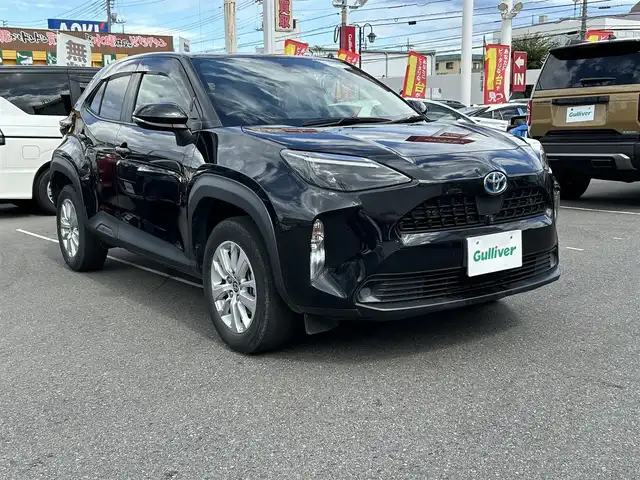 トヨタ ヤリスクロス ハイブリッド G 群馬県 2022(令4)年 6.9万km ブラックマイカ ワンオーナー/純正８インチDA/Bluetooth・USB/全方位カメラ/追従走行付きクルーズコントロール/ETC2.0/ブラインドスポットモニター/純正フロアマット/純正アルミホイール/LEDヘッドライト/オートマチックハイビーム/オートライト/横滑り防止装置/レーンキープアシスト/衝突被害軽減システム/取説・保証書