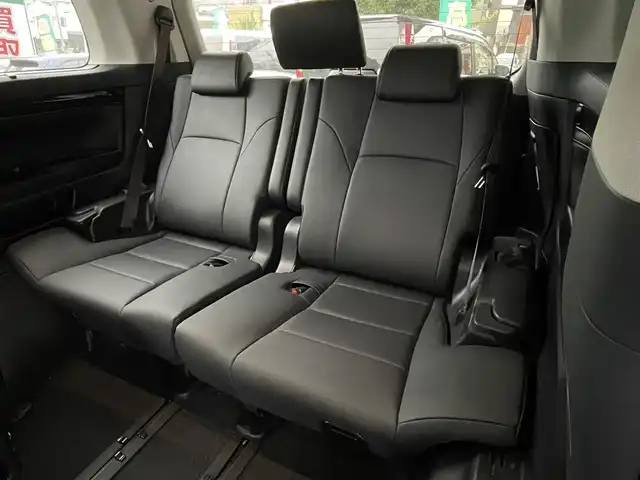 トヨタ アルファードハイブリット SR Cパッケージ 埼玉県 2021(令3)年 2.2万km ホワイトパールクリスタルシャイン モデリスタエアロ/検査時21.339km/純正9型ナビTV/純正フリップダウンモニター/バックカメラ/デジタルインナーミラー/前方ドライブレコーダー/レザーシート/1.2列目パワーシート/エアシート＆シートヒーター/ハンドルヒーター/助手席、２列目　オットマン/パワーバックドア/両側パワースライドドア/セーフティセンス/レーダークルーズコントロール/LEDヘッドライト/ETC 2.0/AC100V　１５００Wｘ２/プッシュスタート/保証書付整備手帳/取扱説明書