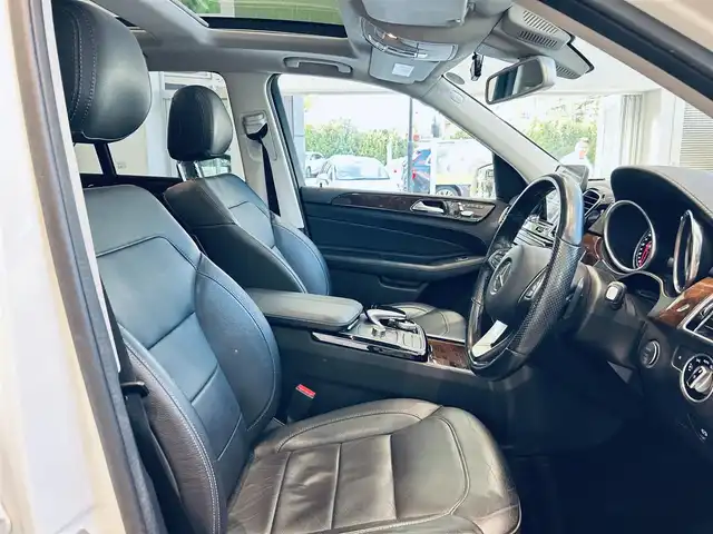 メルセデス・ベンツ ＧＬＥ３５０ｄ 4MATIC 大阪府 2016(平28)年 4.2万km ダイヤモンドホワイト レーダーセーフティP/サンルーフ/ACC/純正18インチAW/LEDヘッドライト/電動リアゲート/ブラインドスポット/クリアランスソナー/パドルシフト/ルーフレール/黒革/メモリ付きパワーシート/シートヒーター/ETC/ドラレコ