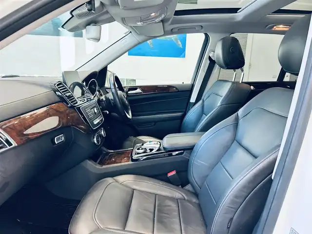 メルセデス・ベンツ ＧＬＥ３５０ｄ 4MATIC 大阪府 2016(平28)年 4.2万km ダイヤモンドホワイト レーダーセーフティP/サンルーフ/ACC/純正18インチAW/LEDヘッドライト/電動リアゲート/ブラインドスポット/クリアランスソナー/パドルシフト/ルーフレール/黒革/メモリ付きパワーシート/シートヒーター/ETC/ドラレコ