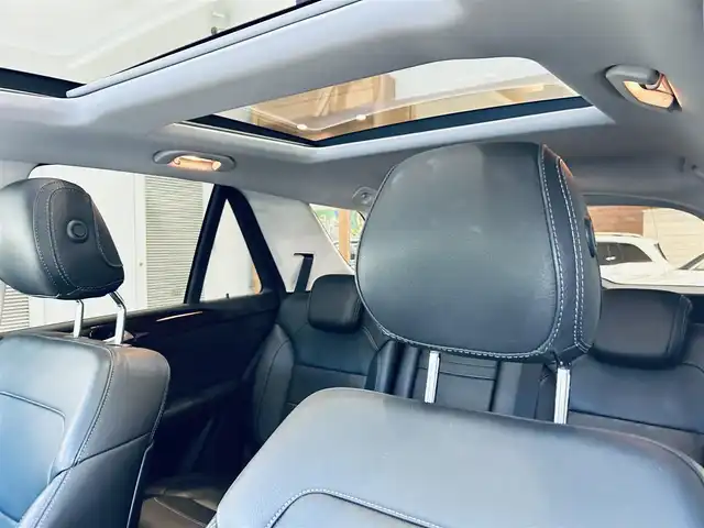 メルセデス・ベンツ ＧＬＥ３５０ｄ 4MATIC 大阪府 2016(平28)年 4.2万km ダイヤモンドホワイト レーダーセーフティP/サンルーフ/ACC/純正18インチAW/LEDヘッドライト/電動リアゲート/ブラインドスポット/クリアランスソナー/パドルシフト/ルーフレール/黒革/メモリ付きパワーシート/シートヒーター/ETC/ドラレコ