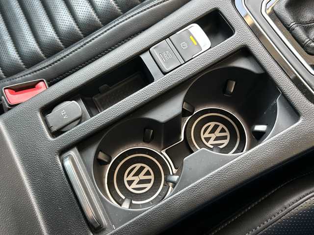 フォルクスワーゲン パサート ヴァリアント TSI ハイライン 埼玉県 2018(平30)年 11.2万km ディープブラックパールエフェクト ヴァリントTSIハイライン/本革巻きステアリング/ナッパ革シート/シートヒーター/シートメモリー/プッシュスタート/ETC/バックカメラ/電動パーキング/パーキングホールド/メモリナビ/フルセグTV/Bluetooth/コーナーセンサー/アダプティブクルーズコントロール/アイドリングストップ/パワーバックドア/ウィンカーミラー/トノカバー/木目調インパネ加装