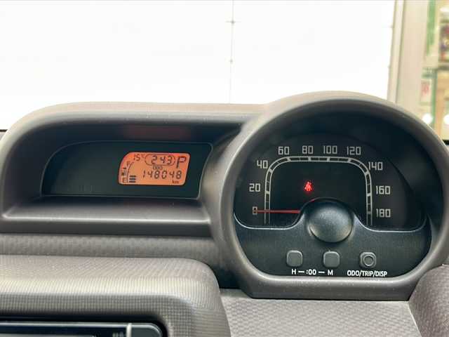 トヨタ スペイド G 埼玉県 2013(平25)年 14.8万km ホワイトパールクリスタルシャイン ＥＴＣ　/ワンオーナー　/純ナビ　/バックカメラ　/純フロア　/片側Ｐスライドドア　/ＢＴ／ＳＤ／ＡＭ／ＦＭ／ＣＤ／ＤＶＤ／フルセグ　/Ｄ席シートヒーター　/ＴＲＣ　/イモビライザー　/ステモリ/ハロゲン/Pスタート/Pミラー/オートライト/スペアキー１本　/IAT/保証書　/取扱説明書