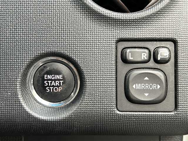 トヨタ スペイド G 埼玉県 2013(平25)年 14.8万km ホワイトパールクリスタルシャイン ＥＴＣ　/ワンオーナー　/純ナビ　/バックカメラ　/純フロア　/片側Ｐスライドドア　/ＢＴ／ＳＤ／ＡＭ／ＦＭ／ＣＤ／ＤＶＤ／フルセグ　/Ｄ席シートヒーター　/ＴＲＣ　/イモビライザー　/ステモリ/ハロゲン/Pスタート/Pミラー/オートライト/スペアキー１本　/IAT/保証書　/取扱説明書