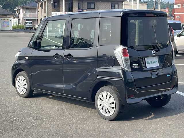 日産 デイズ ルークス X 鹿児島県 2015(平27)年 12.1万km ブラック 全周囲カメラ/バックカメラ/ドライブレコーダー/純正ナビ/Bluetooth/TV/DVD/CD/SD/ワンセグTV/ETC/エンジンスタートボタン/パワーステアリング/パワーウィンドウ/アイドリングストップ/スマートキー/AAC/純正フロアマット/片側パワースライドドア/ABS/横滑り防止装置/ダブルエアバック/衝突被害軽減システム/ハロゲンヘッドライト