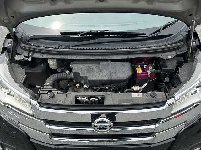 日産 デイズ ハイウェイスターX 兵庫県 2017(平29)年 4.8万km ブラック 社外オーディオ（ＡＭ・ＦＭ・ブルートゥース）　ドライブレコーダー　バックカメラ　全周囲モニター　プッシュスタート　アイドリングストップ　横滑り防止機能　オートライト　オートハイビーム　ＥＴＣ