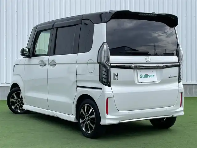 ホンダ Ｎ ＢＯＸ カスタム L コーディネートスタイル 香川県 2023(令5)年 2.5万km プラチナホワイトパール 登録時走行距離:24976km/純正７インチナビ　/フルセグＴＶ/Ｂカメラ　/前後ドラレコ　/ビルトインＥＴＣ　/両パワスラ　/クルーズコントロール　/ＬＥＤヘッドライト　/純正ＡＷ　/ＡＡＣ　/オートライト　/プッシュスタート　/スマートキー