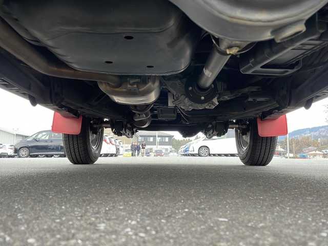 スズキ ジムニー シエラ JC 岩手県 2021(令3)年 3万km ジャングルグリーン ワンオーナー/純正SDナビ/AM/FM/CD/DVD/Bluetooth/フルセグTV/ビルトインETC/クルーズコントロール/衝突被害軽減ブレーキ/レーンキープアシスト/横滑り防止装置/シートヒーター/オートライト/LEDヘッドライト/フォグランプ/スマートキー/プッシュスタート/電動格納ミラー/純正15インチAW/フロアマット/保証書/取扱説明書