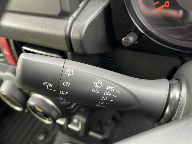 スズキ ジムニー シエラ JC 岩手県 2021(令3)年 3万km ジャングルグリーン ワンオーナー/純正SDナビ/AM/FM/CD/DVD/Bluetooth/フルセグTV/ビルトインETC/クルーズコントロール/衝突被害軽減ブレーキ/レーンキープアシスト/横滑り防止装置/シートヒーター/オートライト/LEDヘッドライト/フォグランプ/スマートキー/プッシュスタート/電動格納ミラー/純正15インチAW/フロアマット/保証書/取扱説明書