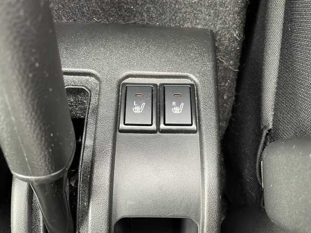 スズキ ジムニー シエラ JC 岩手県 2021(令3)年 3万km ジャングルグリーン ワンオーナー/純正SDナビ/AM/FM/CD/DVD/Bluetooth/フルセグTV/ビルトインETC/クルーズコントロール/衝突被害軽減ブレーキ/レーンキープアシスト/横滑り防止装置/シートヒーター/オートライト/LEDヘッドライト/フォグランプ/スマートキー/プッシュスタート/電動格納ミラー/純正15インチAW/フロアマット/保証書/取扱説明書