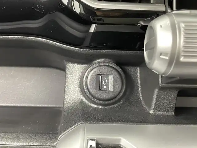 スズキ クロスビー HYBRID MZ 大分県 2019(令1)年 2.7万km スピーディーブルーメタリック 純正8インチメモリナビ/(CD/DVD/BT/フルセグTV)/全方位カメラ/バックカメラ/スマートキー/プッシュスタート/ETC/電格ミラー/ウィンカーミラー/オートライト/フォグランプ/LEDヘッドライト/クルーズコントロール/革巻きステアリング/ステアリングスイッチ/パドルシフト/純正16インチアルミホイール/ドアバイザー/純正ゴムフロアマット