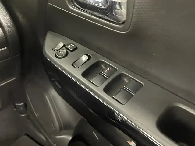 スズキ クロスビー HYBRID MZ 大分県 2019(令1)年 2.7万km スピーディーブルーメタリック 純正8インチメモリナビ/(CD/DVD/BT/フルセグTV)/全方位カメラ/バックカメラ/スマートキー/プッシュスタート/ETC/電格ミラー/ウィンカーミラー/オートライト/フォグランプ/LEDヘッドライト/クルーズコントロール/革巻きステアリング/ステアリングスイッチ/パドルシフト/純正16インチアルミホイール/ドアバイザー/純正ゴムフロアマット