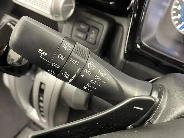 スズキ クロスビー HYBRID MZ 大分県 2019(令1)年 2.7万km スピーディーブルーメタリック 純正8インチメモリナビ/(CD/DVD/BT/フルセグTV)/全方位カメラ/バックカメラ/スマートキー/プッシュスタート/ETC/電格ミラー/ウィンカーミラー/オートライト/フォグランプ/LEDヘッドライト/クルーズコントロール/革巻きステアリング/ステアリングスイッチ/パドルシフト/純正16インチアルミホイール/ドアバイザー/純正ゴムフロアマット