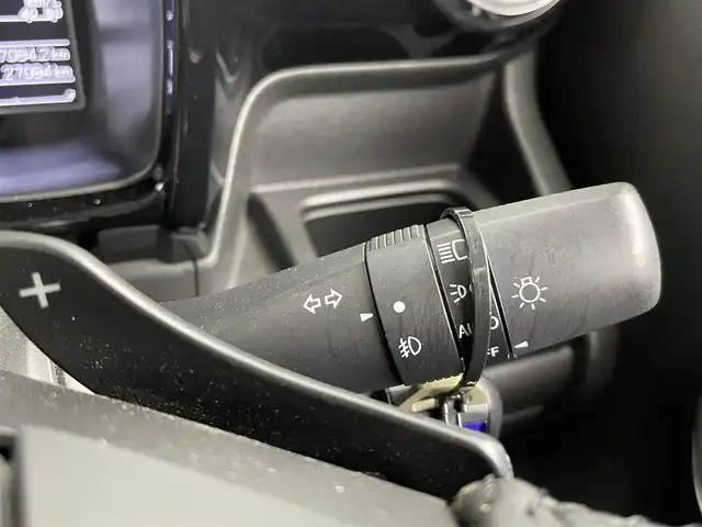 スズキ クロスビー HYBRID MZ 大分県 2019(令1)年 2.7万km スピーディーブルーメタリック 純正8インチメモリナビ/(CD/DVD/BT/フルセグTV)/全方位カメラ/バックカメラ/スマートキー/プッシュスタート/ETC/電格ミラー/ウィンカーミラー/オートライト/フォグランプ/LEDヘッドライト/クルーズコントロール/革巻きステアリング/ステアリングスイッチ/パドルシフト/純正16インチアルミホイール/ドアバイザー/純正ゴムフロアマット