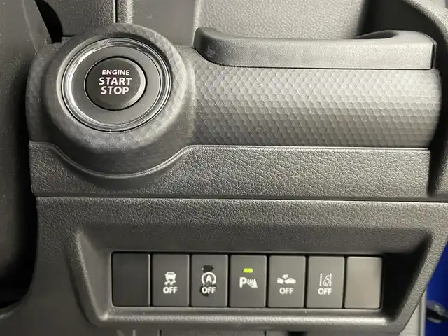 スズキ クロスビー HYBRID MZ 大分県 2019(令1)年 2.7万km スピーディーブルーメタリック 純正8インチメモリナビ/(CD/DVD/BT/フルセグTV)/全方位カメラ/バックカメラ/スマートキー/プッシュスタート/ETC/電格ミラー/ウィンカーミラー/オートライト/フォグランプ/LEDヘッドライト/クルーズコントロール/革巻きステアリング/ステアリングスイッチ/パドルシフト/純正16インチアルミホイール/ドアバイザー/純正ゴムフロアマット