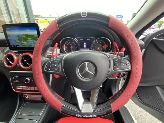 メルセデス・ベンツ ＣＬＡ１８０ Sブレイク AMG スタイル 福岡県 2018(平30)年 4.1万km 白 ・1オーナー/・アダプティブクルーズコントロール/・純正HDDナビ/USB/Bluetooth/CD/DVD/・バックカメラ/・ハーフレザーシート/シートヒーター/・社外前後ドライブレコーダー/・フルセグ/・ETC/・純正18AW/・プッシュスタート/・アイドリングストップ/・スマートキー/・電動リアゲート/・レーンキープアシスト/・オートライト/・LEDライト