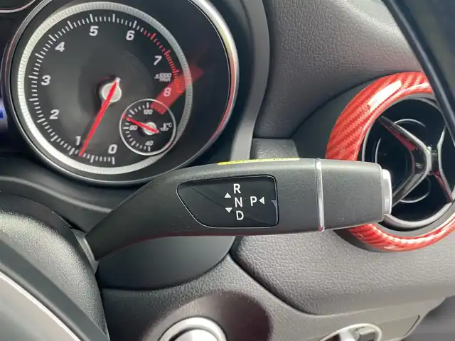 メルセデス・ベンツ ＣＬＡ１８０ Sブレイク AMG スタイル 福岡県 2018(平30)年 4.1万km 白 ・1オーナー/・アダプティブクルーズコントロール/・純正HDDナビ/USB/Bluetooth/CD/DVD/・バックカメラ/・ハーフレザーシート/シートヒーター/・社外前後ドライブレコーダー/・フルセグ/・ETC/・純正18AW/・プッシュスタート/・アイドリングストップ/・スマートキー/・電動リアゲート/・レーンキープアシスト/・オートライト/・LEDライト