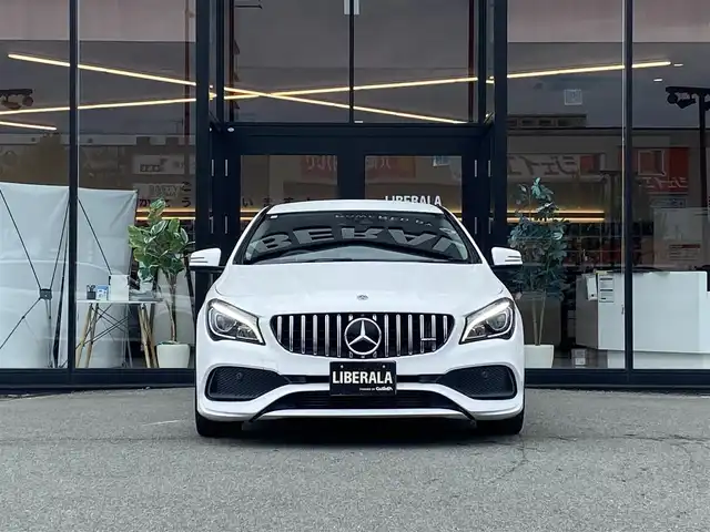 メルセデス・ベンツ ＣＬＡ１８０ Sブレイク AMG スタイル 福岡県 2018(平30)年 4.1万km 白 ・1オーナー/・アダプティブクルーズコントロール/・純正HDDナビ/USB/Bluetooth/CD/DVD/・バックカメラ/・ハーフレザーシート/シートヒーター/・社外前後ドライブレコーダー/・フルセグ/・ETC/・純正18AW/・プッシュスタート/・アイドリングストップ/・スマートキー/・電動リアゲート/・レーンキープアシスト/・オートライト/・LEDライト