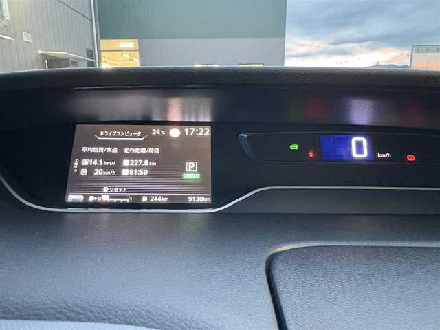 日産 セレナ e－パワー XV 滋賀県 2021(令3)年 1万km ブリリアントホワイトパール 純正１０インチナビ/(CD/DVD/Bluetooth/フルセグTV/iPod/SD)/アラウンドビューモニター/両側パワースライドドア/クリアランスソナー/クルーズコントロール/前後ドライブレコーダー/ETC2.0/純正１５インチアルミホイール/LEDヘッドライト/スマートキー/スペアキー