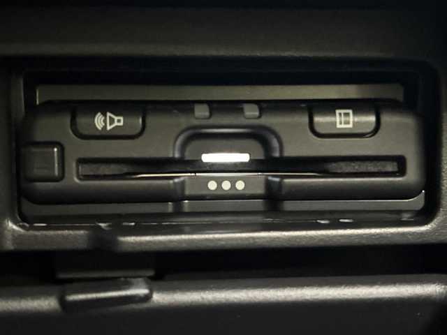 日産 セレナ e－パワー XV 滋賀県 2021(令3)年 1万km ブリリアントホワイトパール 純正１０インチナビ/(CD/DVD/Bluetooth/フルセグTV/iPod/SD)/アラウンドビューモニター/両側パワースライドドア/クリアランスソナー/クルーズコントロール/前後ドライブレコーダー/ETC2.0/純正１５インチアルミホイール/LEDヘッドライト/スマートキー/スペアキー