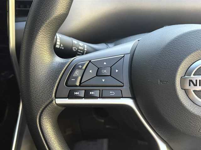 日産 セレナ e－パワー XV 滋賀県 2021(令3)年 1万km ブリリアントホワイトパール 純正１０インチナビ/(CD/DVD/Bluetooth/フルセグTV/iPod/SD)/アラウンドビューモニター/両側パワースライドドア/クリアランスソナー/クルーズコントロール/前後ドライブレコーダー/ETC2.0/純正１５インチアルミホイール/LEDヘッドライト/スマートキー/スペアキー