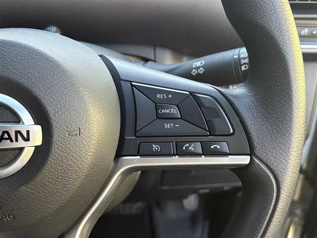 日産 セレナ e－パワー XV 滋賀県 2021(令3)年 1万km ブリリアントホワイトパール 純正１０インチナビ/(CD/DVD/Bluetooth/フルセグTV/iPod/SD)/アラウンドビューモニター/両側パワースライドドア/クリアランスソナー/クルーズコントロール/前後ドライブレコーダー/ETC2.0/純正１５インチアルミホイール/LEDヘッドライト/スマートキー/スペアキー