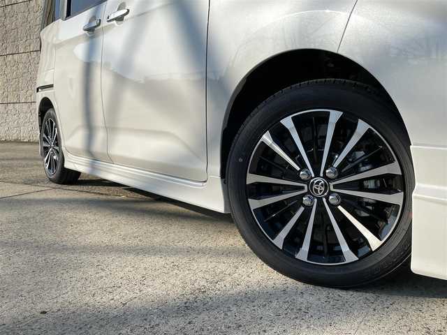 トヨタ ルーミー カスタムG－T 長崎県 2025(令7)年 0.1千km ブラックマイカメタリック/パールホワイト2トーン ワンオーナー/モデリスタエアロ（F/S/R下）/純正ディスプレイオーディオ/（Bluetooth/フルセグ）/全方位カメラ/衝突軽減システム/レーンアシスト/レーダークルーズ/両側パワースライドドア/電動格納ミラー/オートライト/スマートキー/プッシュスタート/純正15インチAW