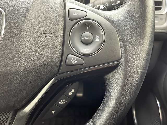 ホンダ ヴェゼル ハイブリッド X ホンダセンシング 沖縄県 2018(平30)年 4.3万km オーロラアメジストメタリック 純正ナビ【ＶＸＭ－１８４ＶＦｉ】/　フルセグＴＶ　Ｂｌｕｅｔｏｏｔｈ　ＣＤ　ＤＶＤ　ＡＭ　ＦＭ/ＵＳＢ入力端子　/バックカメラ　/ＥＴＣ　/ドライブレコーダー　/クルーズコントロール/スマートキー　/ステアリングスイッチ/アイドリングストップ　/ＬＥＤヘッドライト/オートライト/純正アルミホイール　/純正フロアマット