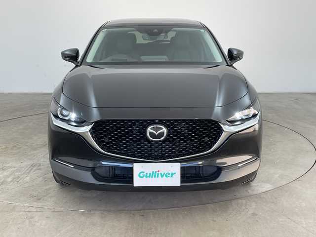 マツダ ＣＸ－３０ XD Lパッケージ 兵庫県 2021(令3)年 2万km ジェットブラックマイカ ・4WD/・ワンオーナー/・i-ACTIVSENSE/・車間制御/・速度標識検知/・ドライバーモニタリング/・前側方接近車両検知/・後側方接近車両検知/・車線逸脱警報システム/・BSM/・レーンキープアシスト/・ディスタンス＆スピードアラート/・スマートブレーキサポート/・スマートブレーキサポート（後進時）/・前後コーナーセンサー/・レーダークルーズコントロール/・オートマチックハイビーム/・純正ナビ＆フルセグ＆BT＆DVD＆HDMI/・全方位カメラ/・HUD/・黒革シート/・前席シートヒーター/・運転席パワーシート/・運転席メモリーシート/・ステアリングヒーター/・ステアリングリモコン/・純正前後ドライブレコーダー/・ビルトインETC/・スマートキー/・スペアキー/・プッシュスタート/・LEDヘッドライト/・フォグ/・オートライト/・純正18インチアルミホイール/・トノカバー