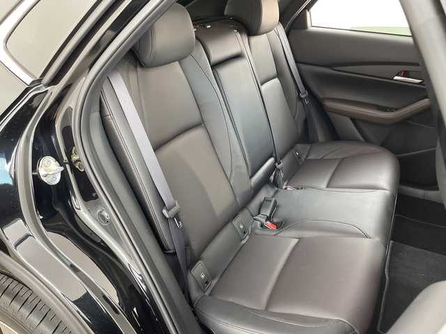 マツダ ＣＸ－３０ XD Lパッケージ 兵庫県 2021(令3)年 2万km ジェットブラックマイカ ・4WD/・ワンオーナー/・i-ACTIVSENSE/・車間制御/・速度標識検知/・ドライバーモニタリング/・前側方接近車両検知/・後側方接近車両検知/・車線逸脱警報システム/・BSM/・レーンキープアシスト/・ディスタンス＆スピードアラート/・スマートブレーキサポート/・スマートブレーキサポート（後進時）/・前後コーナーセンサー/・レーダークルーズコントロール/・オートマチックハイビーム/・純正ナビ＆フルセグ＆BT＆DVD＆HDMI/・全方位カメラ/・HUD/・黒革シート/・前席シートヒーター/・運転席パワーシート/・運転席メモリーシート/・ステアリングヒーター/・ステアリングリモコン/・純正前後ドライブレコーダー/・ビルトインETC/・スマートキー/・スペアキー/・プッシュスタート/・LEDヘッドライト/・フォグ/・オートライト/・純正18インチアルミホイール/・トノカバー