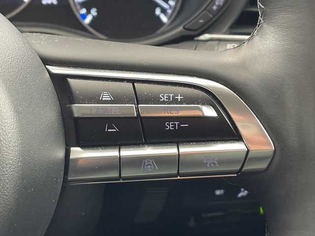 マツダ ＣＸ－３０ XD Lパッケージ 兵庫県 2021(令3)年 2万km ジェットブラックマイカ ・4WD/・ワンオーナー/・i-ACTIVSENSE/・車間制御/・速度標識検知/・ドライバーモニタリング/・前側方接近車両検知/・後側方接近車両検知/・車線逸脱警報システム/・BSM/・レーンキープアシスト/・ディスタンス＆スピードアラート/・スマートブレーキサポート/・スマートブレーキサポート（後進時）/・前後コーナーセンサー/・レーダークルーズコントロール/・オートマチックハイビーム/・純正ナビ＆フルセグ＆BT＆DVD＆HDMI/・全方位カメラ/・HUD/・黒革シート/・前席シートヒーター/・運転席パワーシート/・運転席メモリーシート/・ステアリングヒーター/・ステアリングリモコン/・純正前後ドライブレコーダー/・ビルトインETC/・スマートキー/・スペアキー/・プッシュスタート/・LEDヘッドライト/・フォグ/・オートライト/・純正18インチアルミホイール/・トノカバー