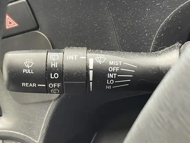 トヨタ アクア S 滋賀県 2012(平24)年 8.4万km スーパーレッドⅤ 社外オーディオ/【Bluetooth/CD/USB/AUX】/LEDヘッドライト/オートライト/ETC/プッシュスタート/スマートキー/ステアリングリモコン/純正フロアマット