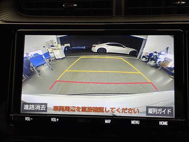 トヨタ アクア クロスオーバー グラム 宮崎県 2019(令1)年 6.3万km ホワイトパールクリスタルシャイン Toyota Safety Sense/〇プリクラシュセーフティ/〇レーンディパーチャーアラート/〇パーキングサポートブレーキ/〇クリアランスソナー/〇オートマチックハイビーム/〇先行車発進/純正9インチSDナビ/フルセグTV/CD/DVD/Bluetooth/バックカメラ/ビルトインETC/前後ドライブレコーダー