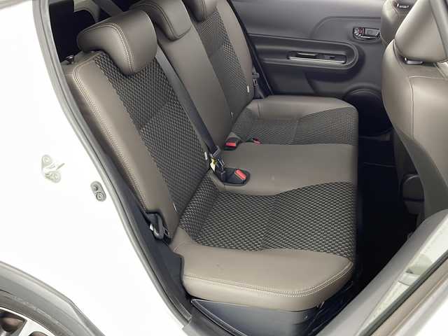 トヨタ アクア クロスオーバー グラム 宮崎県 2019(令1)年 6.3万km ホワイトパールクリスタルシャイン Toyota Safety Sense/〇プリクラシュセーフティ/〇レーンディパーチャーアラート/〇パーキングサポートブレーキ/〇クリアランスソナー/〇オートマチックハイビーム/〇先行車発進/純正9インチSDナビ/フルセグTV/CD/DVD/Bluetooth/バックカメラ/ビルトインETC/前後ドライブレコーダー