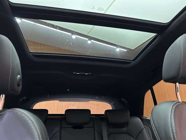 アウディ Ｑ８ 55TFSIクワトロ デビューPKG Sライン 千葉県 2019(令1)年 1.8万km デイトナグレーパールエフェクト コンフォートアシスタンスパッケージ　/パノラマSR　/ACC　/Bang ＆ Olufsenサウンド　/半革　/ナビ　/TV　/360°　/Bluetooth接続　/マトリクスLEDヘッドライト　/電動リアゲート　/電動シート　/シートヒーター　/衝突軽減B