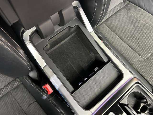 アウディ Ｑ８ 55TFSIクワトロ デビューPKG Sライン 千葉県 2019(令1)年 1.8万km デイトナグレーパールエフェクト コンフォートアシスタンスパッケージ　/パノラマSR　/ACC　/Bang ＆ Olufsenサウンド　/半革　/ナビ　/TV　/360°　/Bluetooth接続　/マトリクスLEDヘッドライト　/電動リアゲート　/電動シート　/シートヒーター　/衝突軽減B