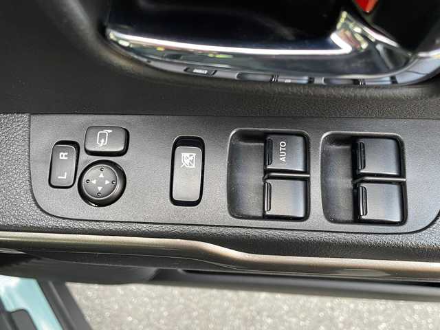 スズキ ハスラー Jスタイル Ⅱ ターボ 東京都 2023(令5)年 1.4万km オフブルーメタリック/ガンメタリック2トーンルーフ ワンオーナー/セーフティーサポート/純正メモリーナビフルセグTV/全方位モニター/衝突被害軽減システム/デュアルカメラブレーキシステム/誤発進抑制機能/車線育脱抑制機能/ふらつき警報機能/先行車発進お知らせ機能/アダプティブクローズコントロール/ハイビームアシスト/標識認識機能/後退時ブレーキシステム/後方誤発進抑制機能/アンチロックブレーキシステム/横滑り防止装置/スマートフォン連携システム/Bluetooth接続/キーレスプッシュスタートシステム/LEDヘッドライト/オートライト/クルーズコントロール/スペアキー/保証書＆取扱説明書付き