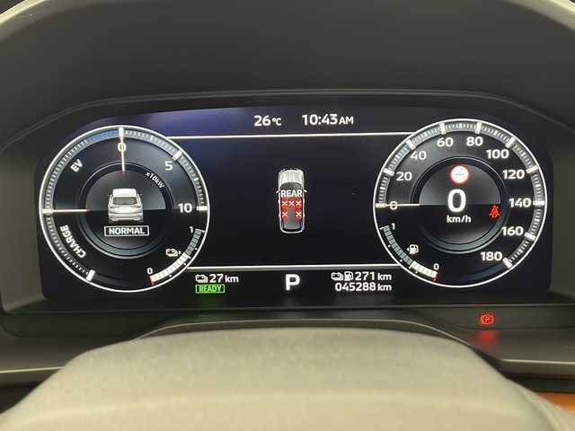 三菱 アウトランダー ＰＨＥＶ P 千葉県 2022(令4)年 4.6万km ホワイトダイヤモンド 純正12.3インチナビ/フルセグテレビ/バックカメラ/全方位カメラ/Bluetooth/USB接続/AppleCarPlay/AndroidAuto/マイパイロット/車線逸脱支援/後側方車両検知/ふらつき警報/電動パーキングブレーキ/ブレーキホールド/置くだけ充電/前席シートベンチレーション/フロントフォグランプ/LEDヘッドライト/オートマチックハイビーム/電動格納ウィンカーミラー/BOSE