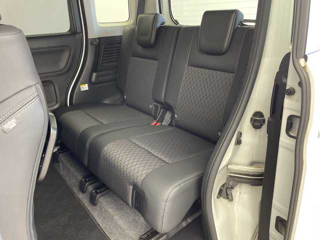 スズキ スペーシア カスタム HYBRID XS 新潟県 2022(令4)年 3.3万km ピュアホワイトP ワンオーナー/純正メモリナビ/　フルセグTV/Bluetooth/CD/DVD/USB/衝突被害軽減ブレーキ/レーンキープアシスト/レーダークルーズコントロール/ハーフレザーシート/D席シートヒーター/両側パワースライドドア/前後ドライブレコーダー/全方位モニター/ヘッドアップディスプレイ/ビルトインETC/コーナーセンサー/オートマチックハイビーム/LEDヘッドライト/アイドリングストップ/ステアリングスイッチ