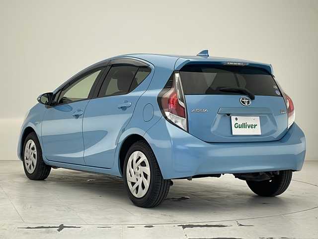 トヨタ アクア S 沖縄県 2016(平28)年 5.8万km クールソーダメタリック 純正ナビ　NSZT-W66T/フルセグＴＶ　/ドライブレコーダー/ＡＭ／ＦＭ　/ＣＤ　ＤＶＤ/Ｂｌｕｅｔｏｏｔｈ　/ＥＴＣ　/バックカメラ　/トヨタセーフティセンス　/プッシュスタート　/スマートキー　/レーンキープアシスト　/衝突軽減　/横滑り防止　/盗難防止