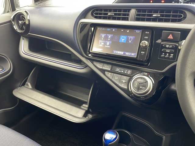 トヨタ アクア S 沖縄県 2016(平28)年 5.8万km クールソーダメタリック 純正ナビ　NSZT-W66T/フルセグＴＶ　/ドライブレコーダー/ＡＭ／ＦＭ　/ＣＤ　ＤＶＤ/Ｂｌｕｅｔｏｏｔｈ　/ＥＴＣ　/バックカメラ　/トヨタセーフティセンス　/プッシュスタート　/スマートキー　/レーンキープアシスト　/衝突軽減　/横滑り防止　/盗難防止