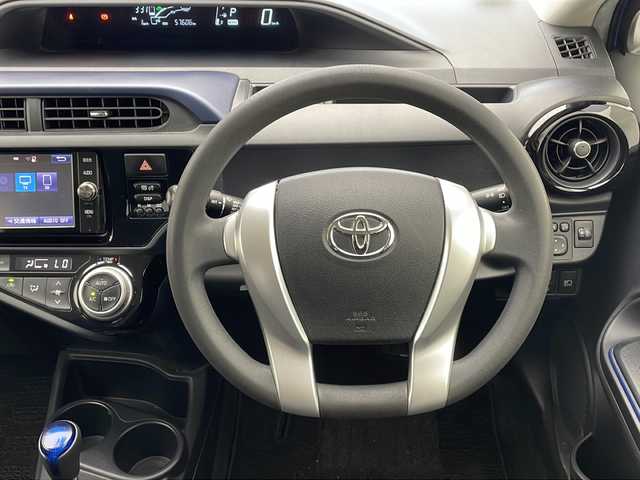 トヨタ アクア S 沖縄県 2016(平28)年 5.8万km クールソーダメタリック 純正ナビ　NSZT-W66T/フルセグＴＶ　/ドライブレコーダー/ＡＭ／ＦＭ　/ＣＤ　ＤＶＤ/Ｂｌｕｅｔｏｏｔｈ　/ＥＴＣ　/バックカメラ　/トヨタセーフティセンス　/プッシュスタート　/スマートキー　/レーンキープアシスト　/衝突軽減　/横滑り防止　/盗難防止