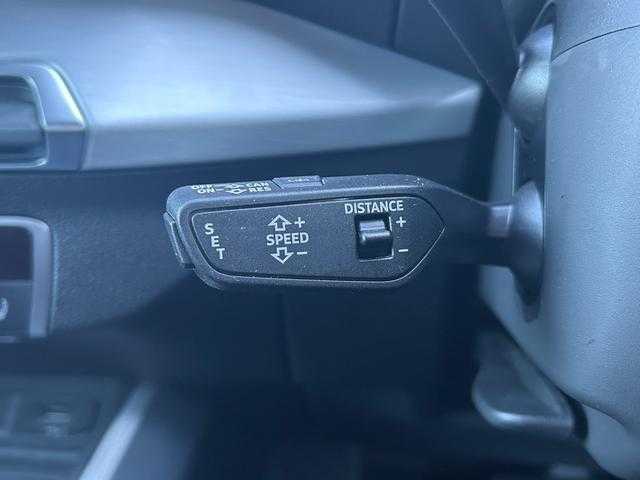 アウディ Ｑ２ 30TFSIスポーツ 埼玉県 2020(令2)年 1.6万km 黒 コンフォートＰＫＧ　/アシスタントＰＫＧ　/ナビゲーションＰＫＧ　/ＡＣＣ　/純正ナビ　/フルセグ　/ＢＴ　/ＭＴモード付ＡＴ　/シートヒーター　/電動リアゲート　/ＬＥＤヘッドライト　/純正１７ＡＷ　/ＥＴＣ　/ＢＳＭ