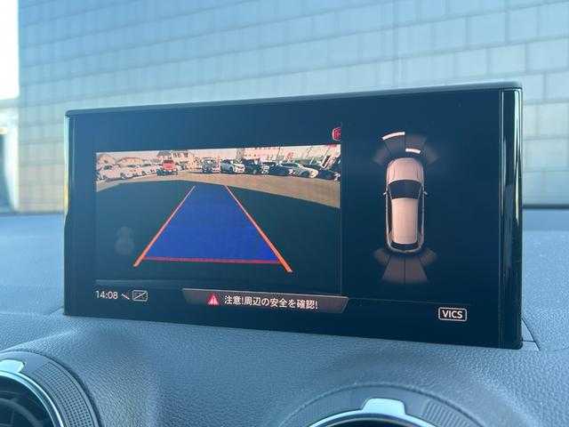 アウディ Ｑ２ 30TFSIスポーツ 埼玉県 2020(令2)年 1.6万km 黒 コンフォートＰＫＧ　/アシスタントＰＫＧ　/ナビゲーションＰＫＧ　/ＡＣＣ　/純正ナビ　/フルセグ　/ＢＴ　/ＭＴモード付ＡＴ　/シートヒーター　/電動リアゲート　/ＬＥＤヘッドライト　/純正１７ＡＷ　/ＥＴＣ　/ＢＳＭ