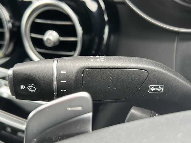 メルセデス・ベンツ ＧＬＣ２２０ d 4マチック クーペ スポーツ 山口県 2018(平30)年 3.5万km パール メーカーSDナビ/（CD.DVD.BT.フルセグ）/アラウンドビューモニター/パドルシフト/パワーシート/シートヒーター全席/運転席メモリーシート/オートLEDライト/ビルトインETC/ヘッドアップディスプレイ/レーダーセーフティパッケージ/　・ブラインドスポットモニター/　・ステアリングアシスト/　・クルーズコントロール/　・衝突軽減ブレーキ/純正ドラレコ/純正フロアマット/リアエンターテイメント社外/ワイヤレス給電/スマートキー/プッシュスタート