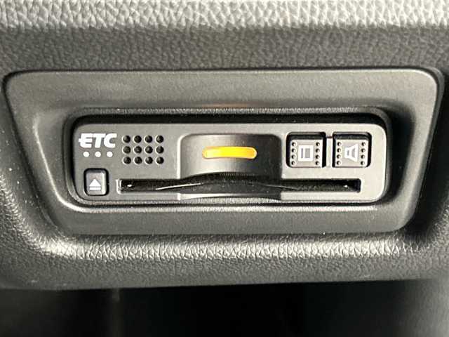 ホンダ ステップワゴン スパーダ ホンダセンシング 愛知県 2019(平31)年 3.3万km プラチナホワイトパール 純正ナビ/フリップダウンモニター/両側パワースライドドア/レーダークルーズコントロール/バックカメラ/純正アルミホイール/ＥＴＣ/LEDヘッドライト/パドルシフト/レーンキープアシスト/ドライブレコーダー/衝突軽減システム/フルセグ/CD DVD/Bluetooth/ステアリングスイッチ/スマートキー/プッシュスタート