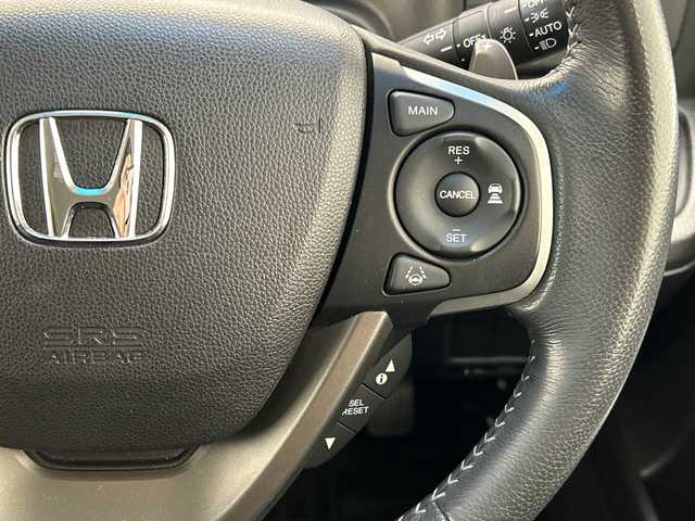 ホンダ ステップワゴン スパーダ ホンダセンシング 愛知県 2019(平31)年 3.3万km プラチナホワイトパール 純正ナビ/フリップダウンモニター/両側パワースライドドア/レーダークルーズコントロール/バックカメラ/純正アルミホイール/ＥＴＣ/LEDヘッドライト/パドルシフト/レーンキープアシスト/ドライブレコーダー/衝突軽減システム/フルセグ/CD DVD/Bluetooth/ステアリングスイッチ/スマートキー/プッシュスタート