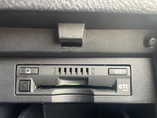 トヨタ アルファード S 兵庫県 2020(令2)年 4.1万km ブラック 純正ディスプレイオーディオ/ナビ機能/CD/DVD/フルセグTV/Bluetooth/純正フリップダウンモニター/両側パワースライドドア/セーフティセンス/インテリジェントクリアランスソナー/レーダークルーズコントロール/前後ドライブレコーダー/ブラック加飾2眼LEDヘッドランプ/ナノイー（フロント）/スペアタイヤ/ビルトインETC/純正フロアマット/ドアバイザー